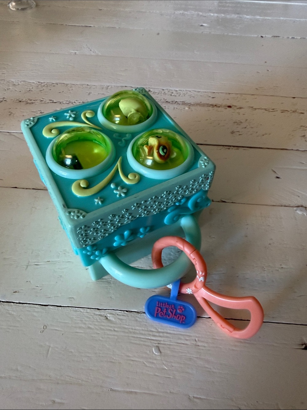 2006 Hasbro Littlest pet shop Teal Fold-Out Playset Travel Case Teeniest Tiniest - Picture 6 of 6
